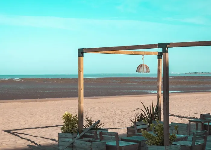 Hotel Le Rivage Vue Sur - Logis - Châtelaillon-plage