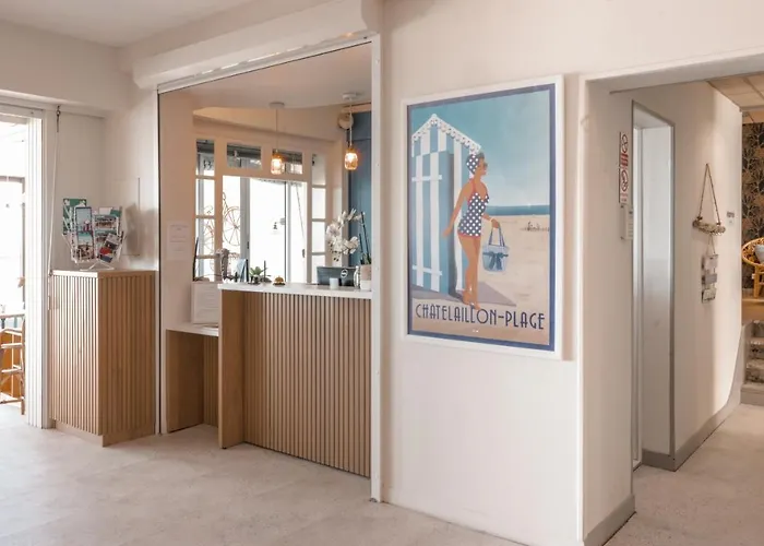 Le Rivage Vue Sur - Logis - Châtelaillon-plage 3* Châtelaillon-Plage