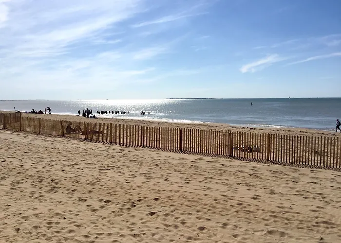 Hotel Le Rivage Vue Sur - Logis - Châtelaillon-plage